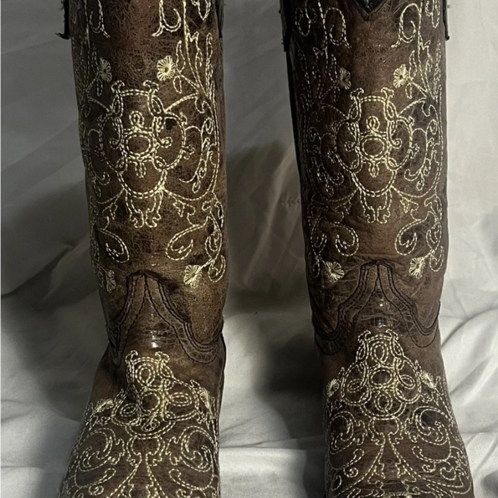 Corral Kids Boots with Intricate Embroidery - Brown and Cream